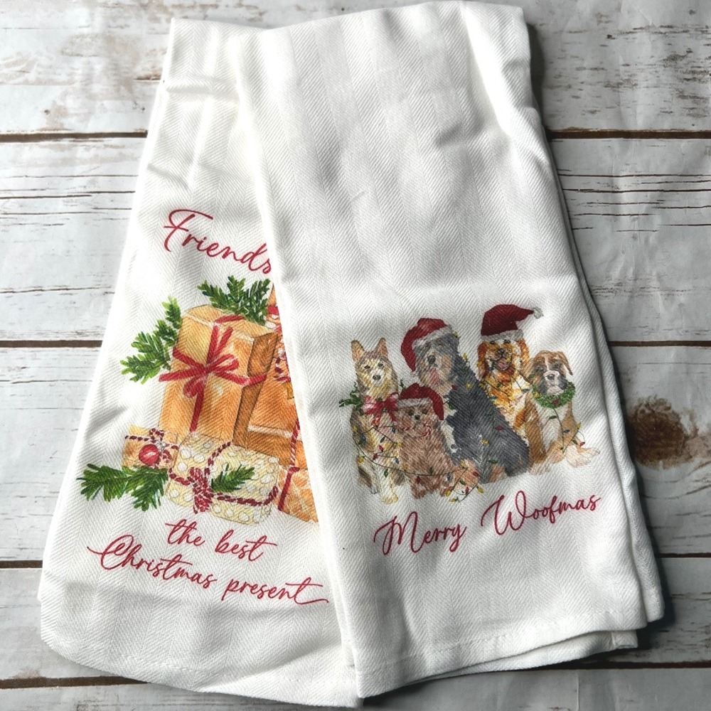 NWOT French Graffiti Tea Towel Set White Christmas Dogs Gifts OS